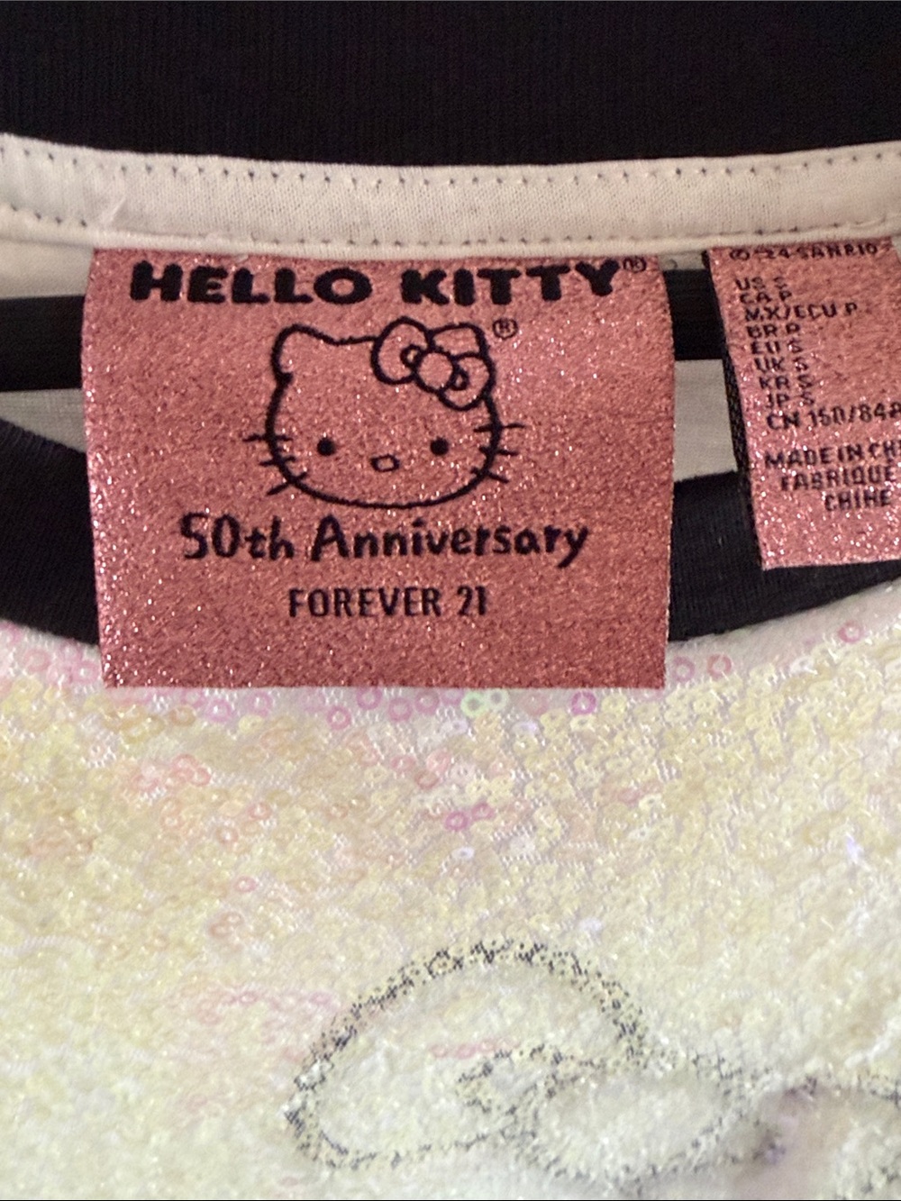 Hello Kitty White Sequin Short Sleeve Tee with Black Trim size Small but it long - Picture 8 of 11